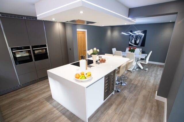 Modern two tone Serica matt taupe and Zurfiz white supermatt kitchen