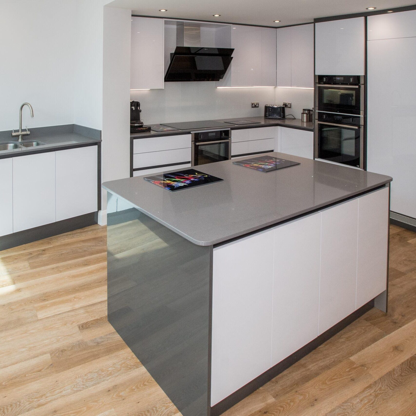 Kitchen-Living-Modern-Ultragloss-Two-Tone14-scaled
